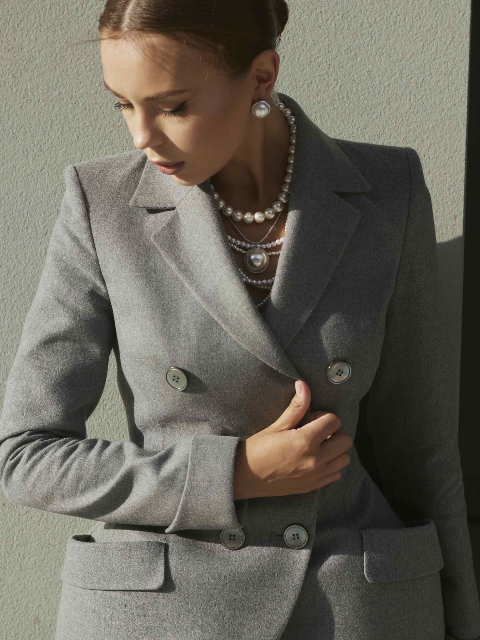 Серьги Pearl в форме полусферы крупные