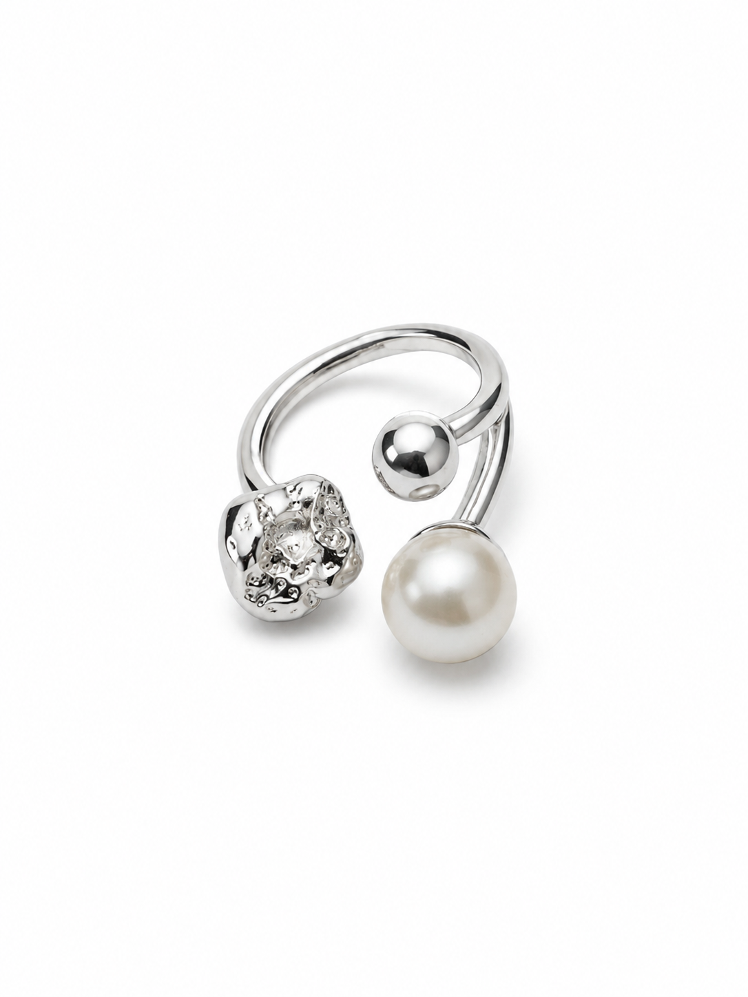 Кольцо Pearl с шариком, мятым элементом и жемчужиной