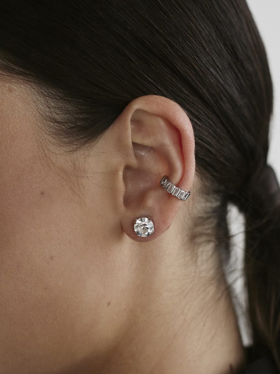 Серьги Prism of Elegance гвоздики с круглыми крупными камнями графитового цвета