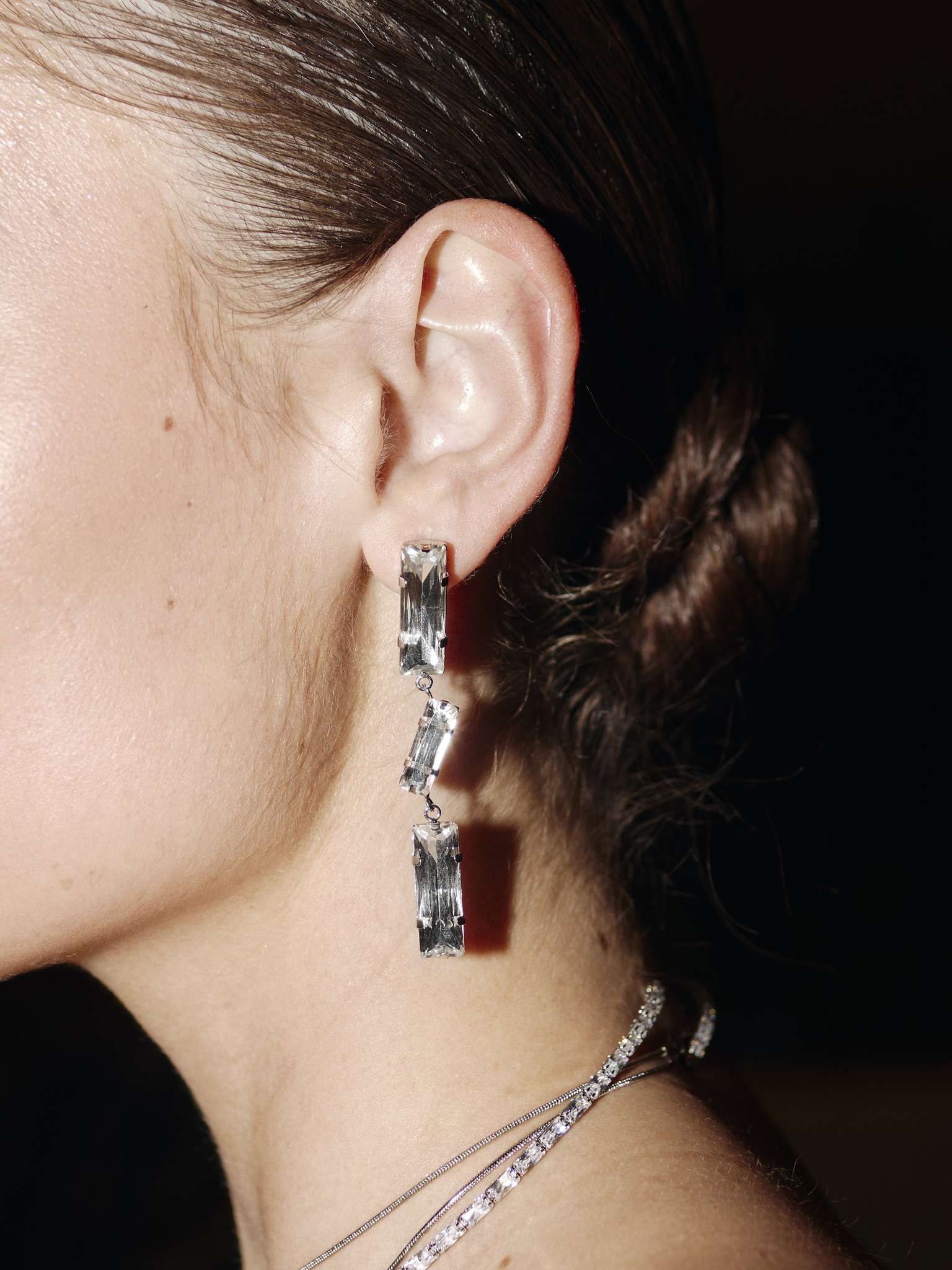 Серьги Crystal асимметричные с багетными камнями