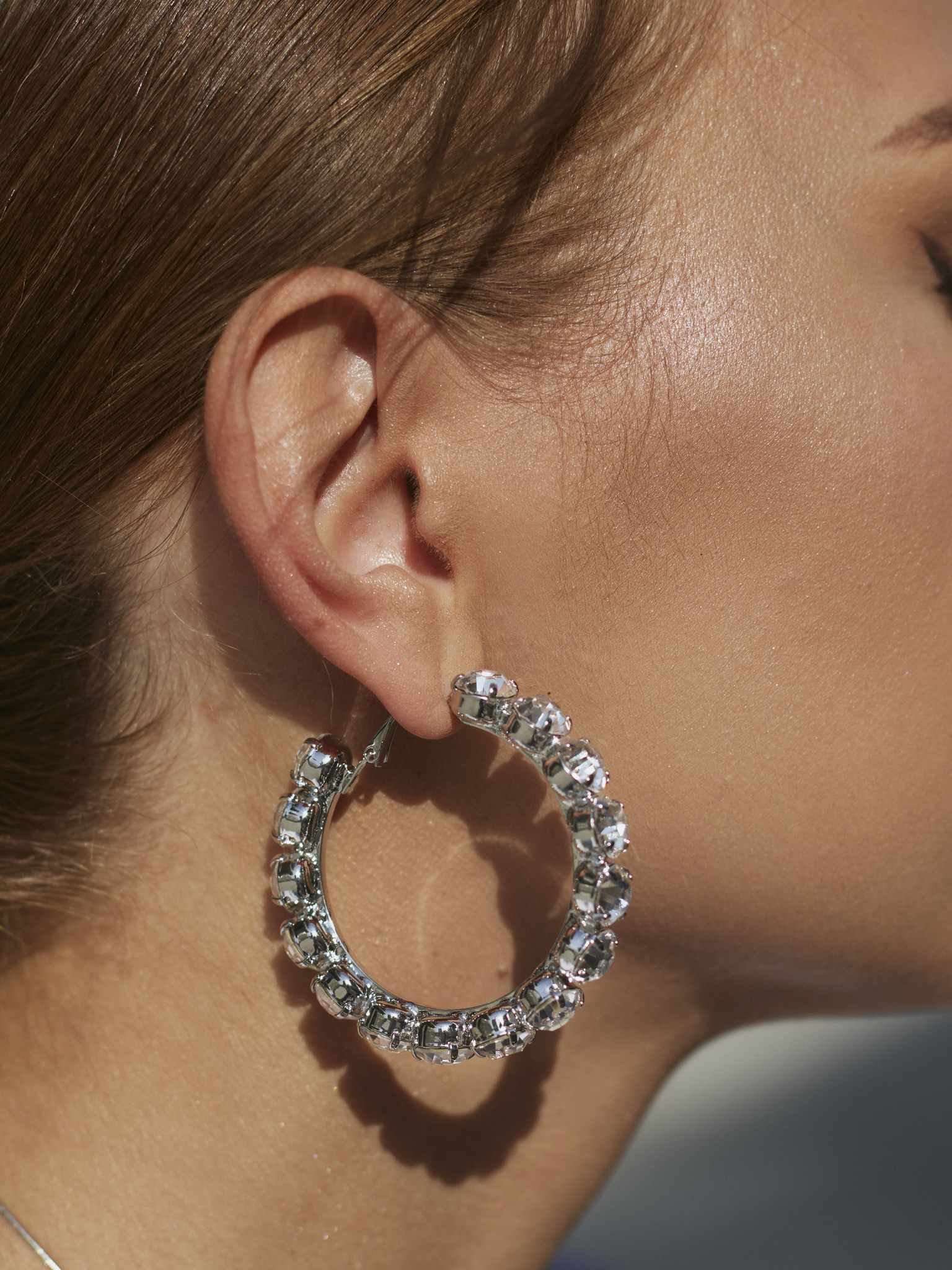 Серьги Crystal конго с крупными круглыми камнями в ободковом касте