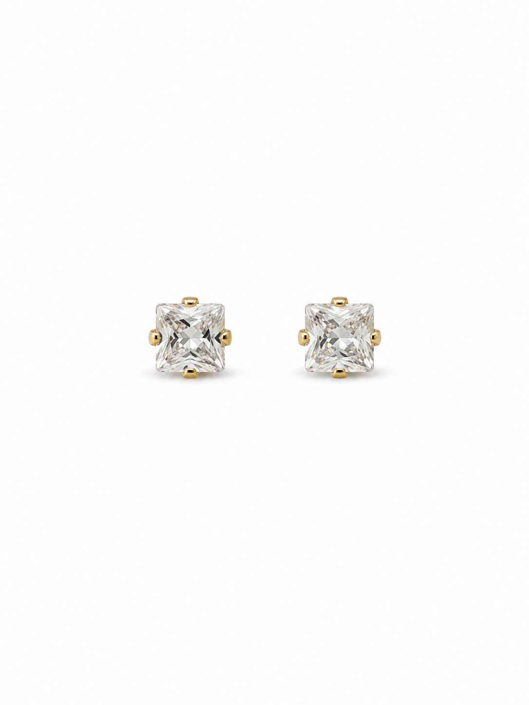 Серьги Crystal с маленькими фианитами в огранке принцесса