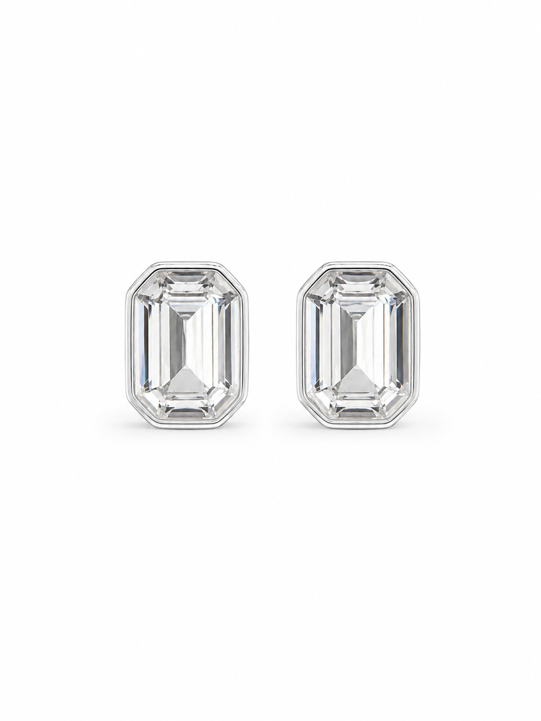 Серьги Crystal крупные с камнями в изумрудной огранке