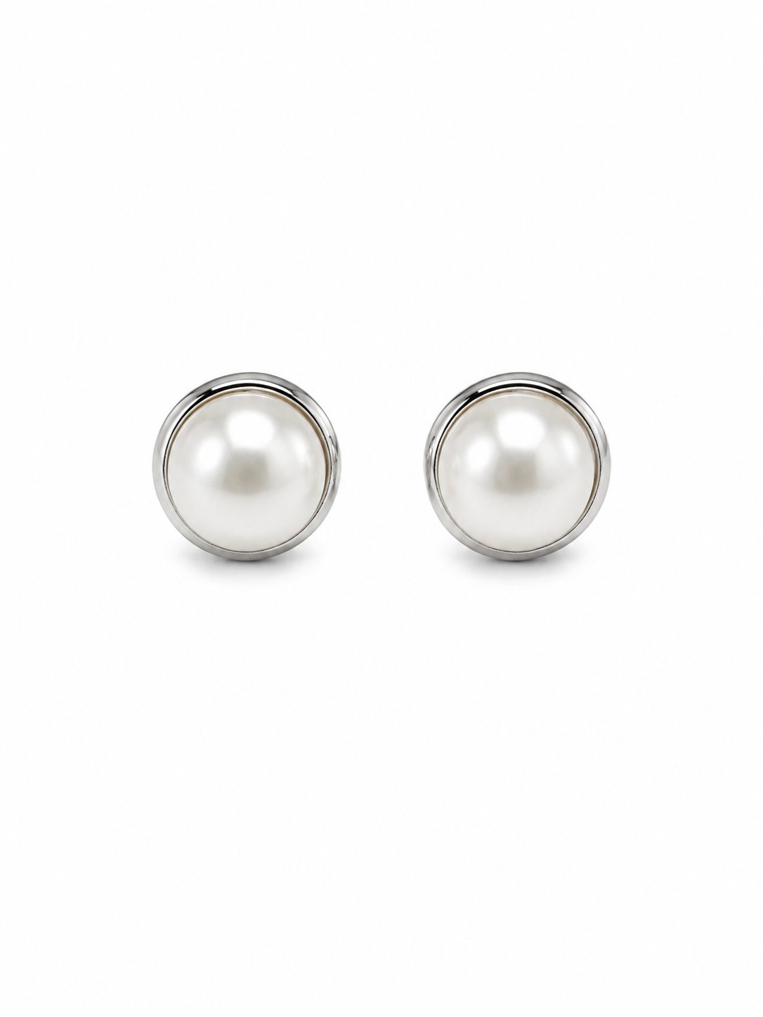 Серьги Pearl пуссеты с жемчужиной среднего размера на металле